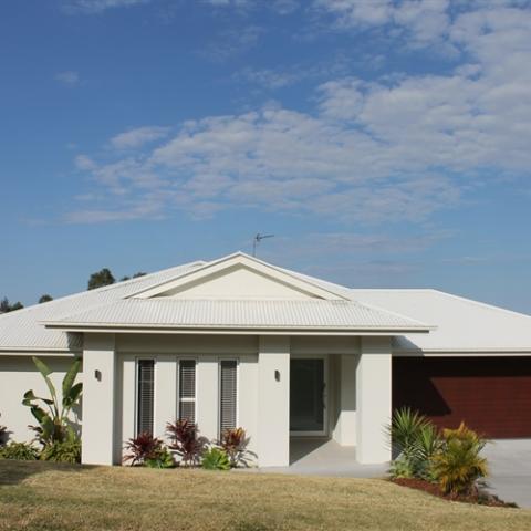 House-front-white-1-480x480 c